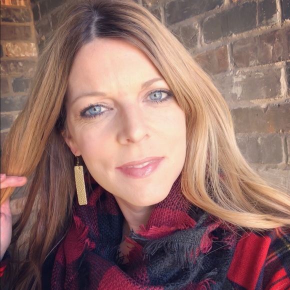 SOLD OUT Metallic Copper faux Leather Earrings - Picture 3 of 3